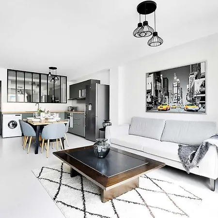 Charming 3br6p - Conventionserres -1 Apartmán *